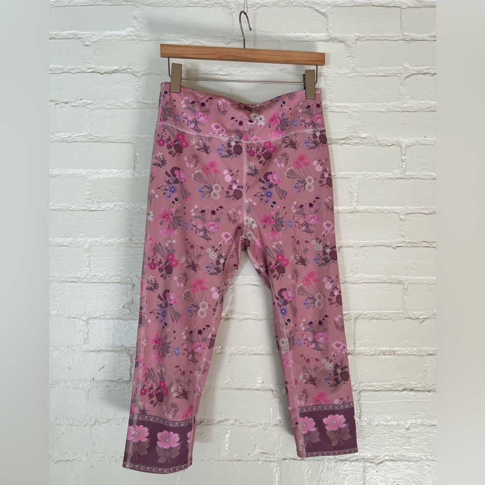 Spell & The Gypsy Collective Wild Bloom Pink 7/8 Legginngs Size Large NWOT - Picture 2 of 7